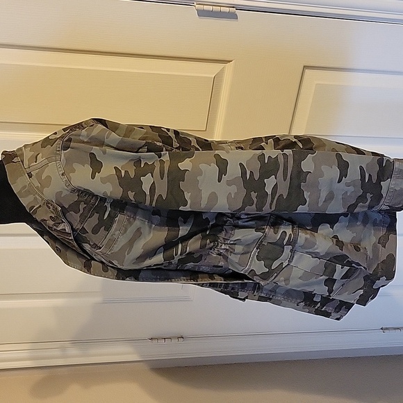 Universal Thread camo size small camo jacket - Picture 8 of 13